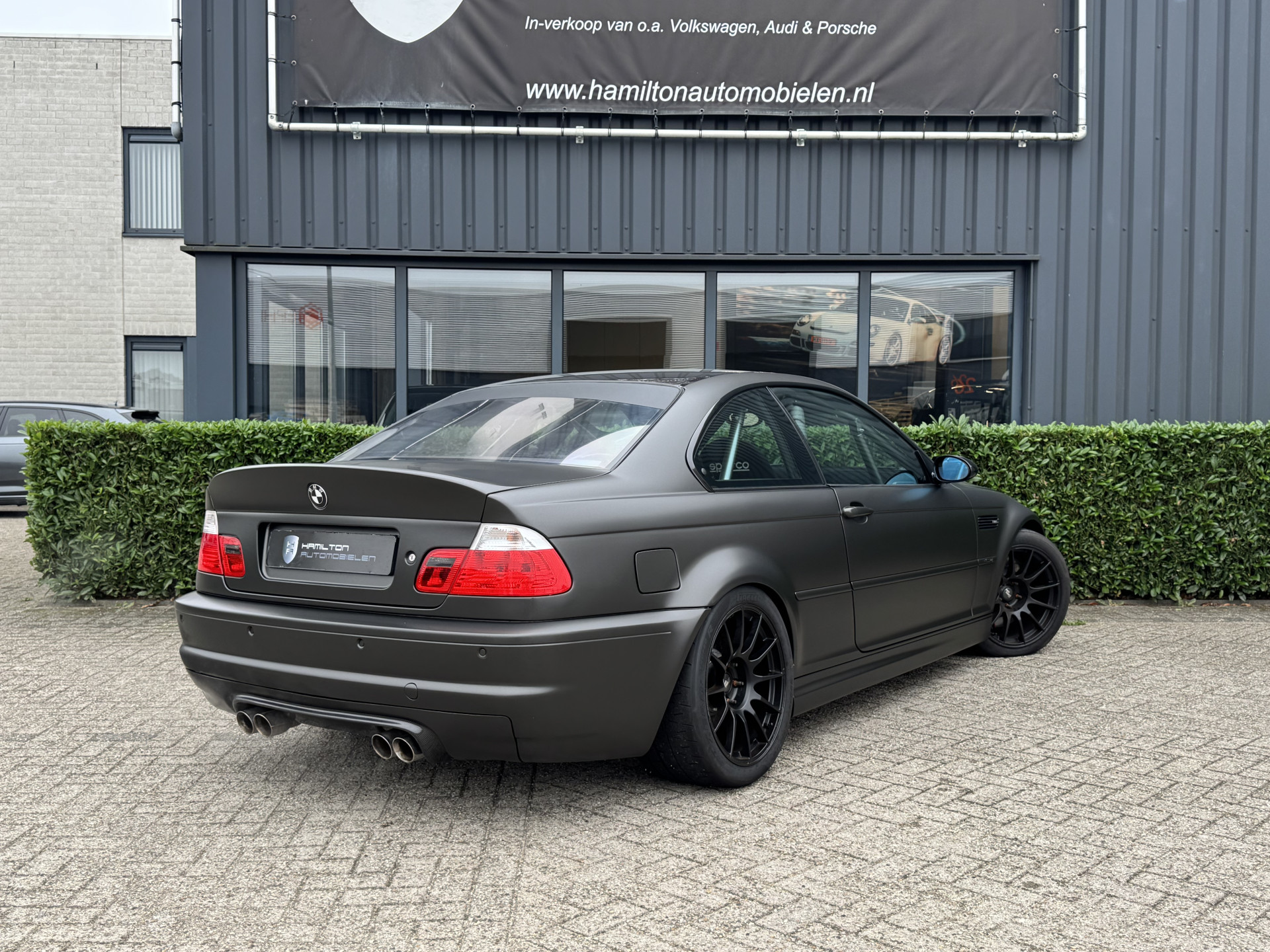 48541137-1.jpg