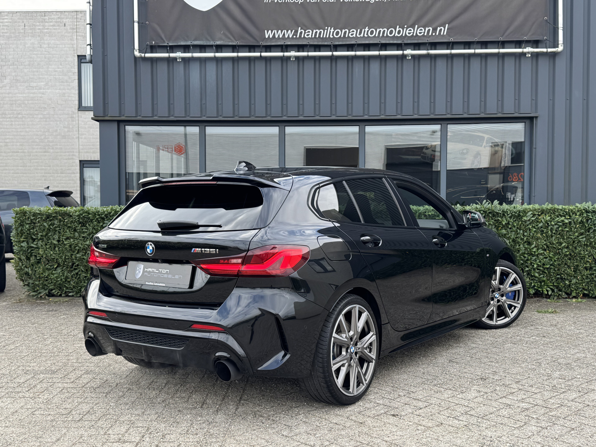 BMW 1 Serie M135i 306pk xDrive High Executive 52985762-1.jpg | Hamilton Automobielen