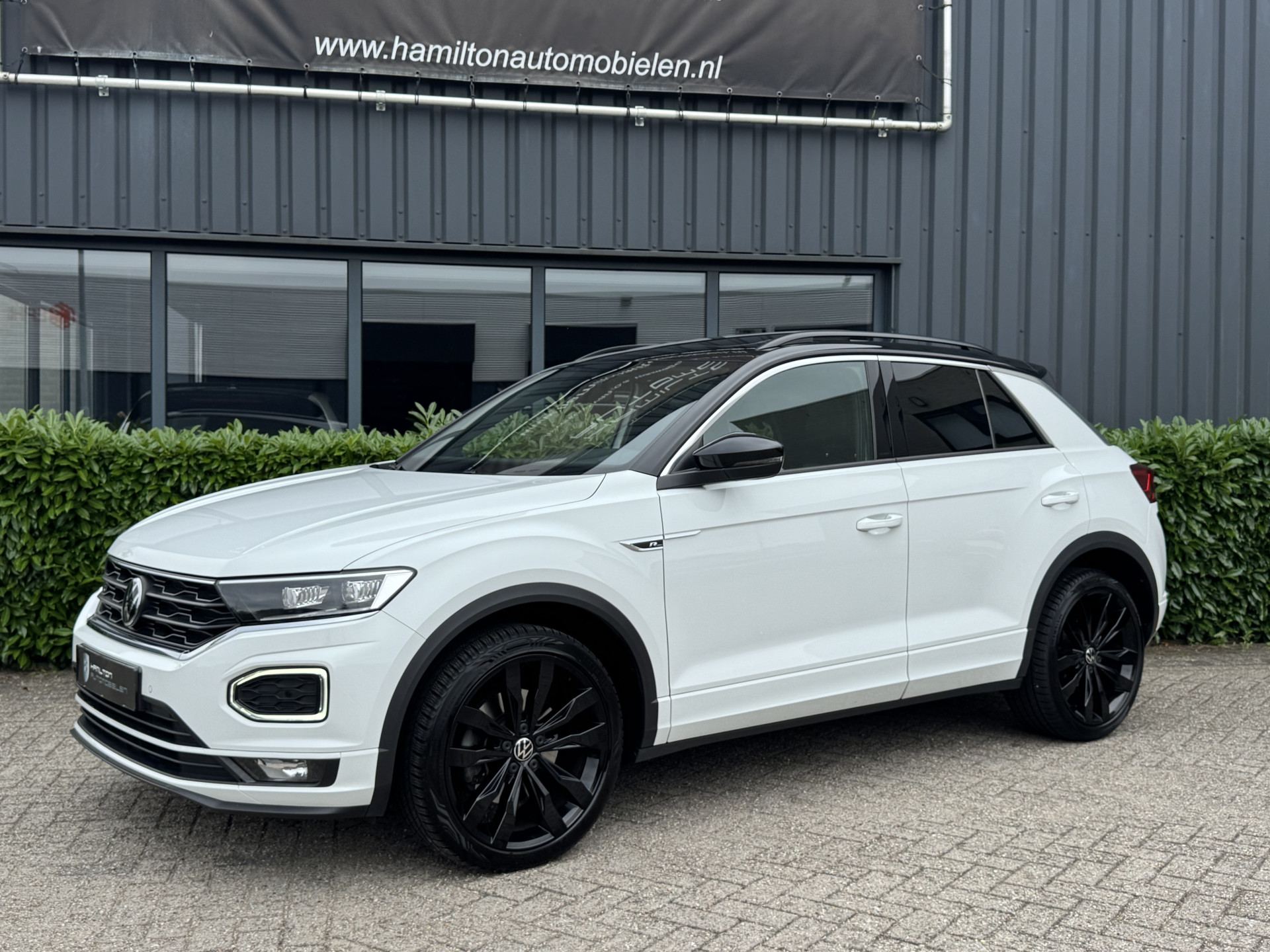 Volkswagen T-Roc 1.5 TSI 150pk R-Line DSG / Aut. 54723055-2.jpg | Hamilton Automobielen