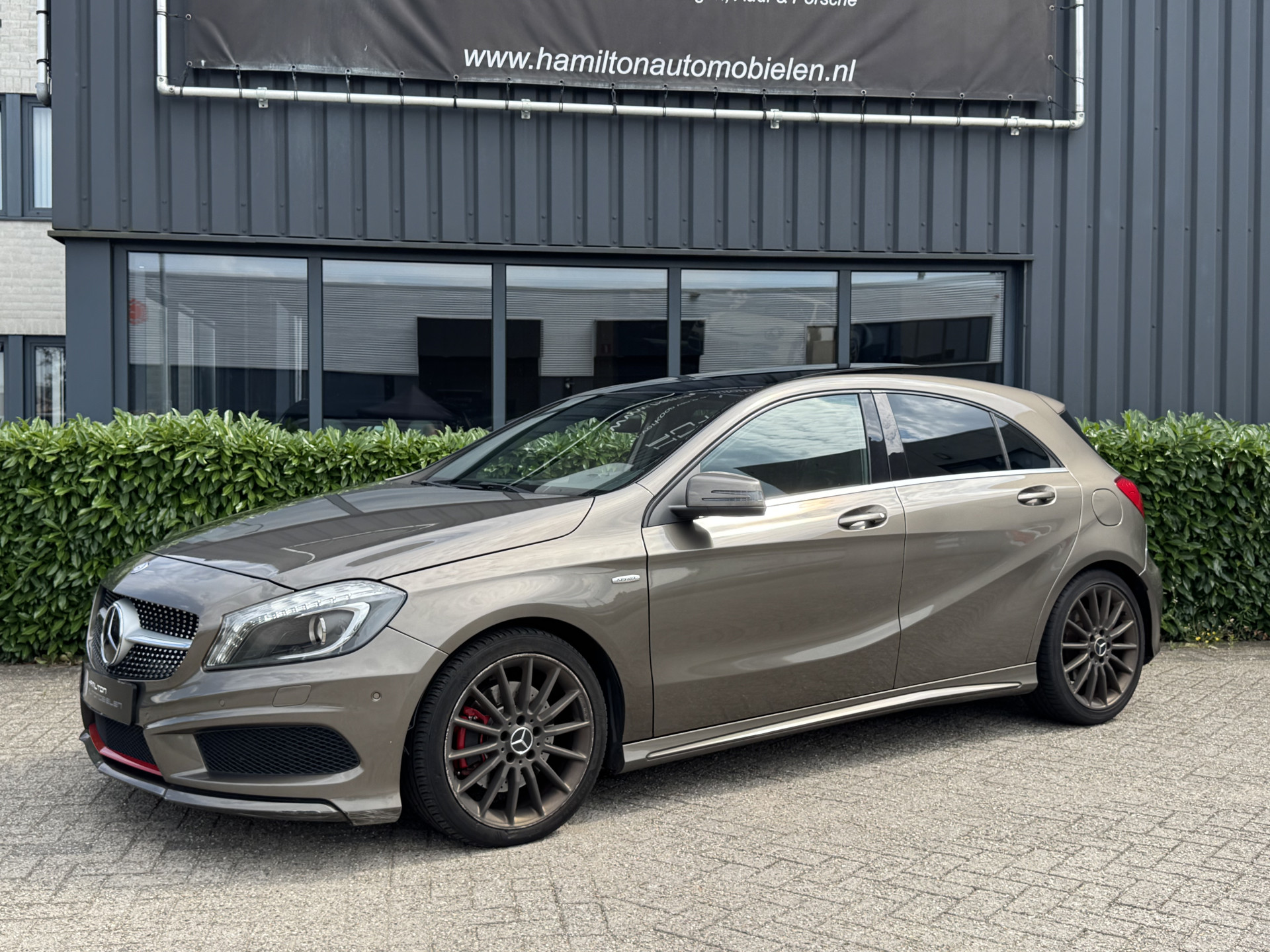 Mercedes-Benz A-Klasse 250 AMG 211pk Aut. Sport Ambition 54928320-2.jpg | Hamilton Automobielen