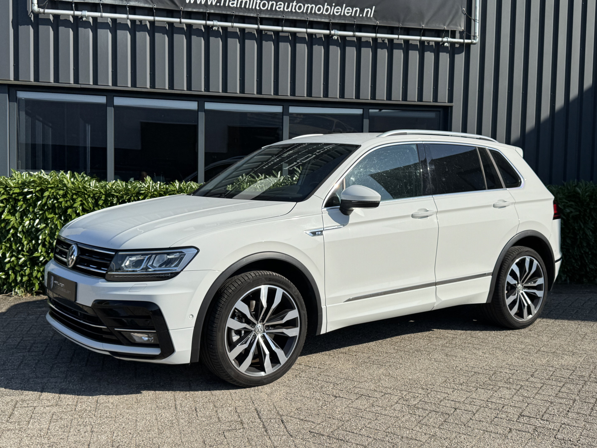 Volkswagen Tiguan 2.0 TDI 240pk Bit. DSG / Aut. 4Motion R-Line Highline 54994604-2.jpg | Hamilton Automobielen