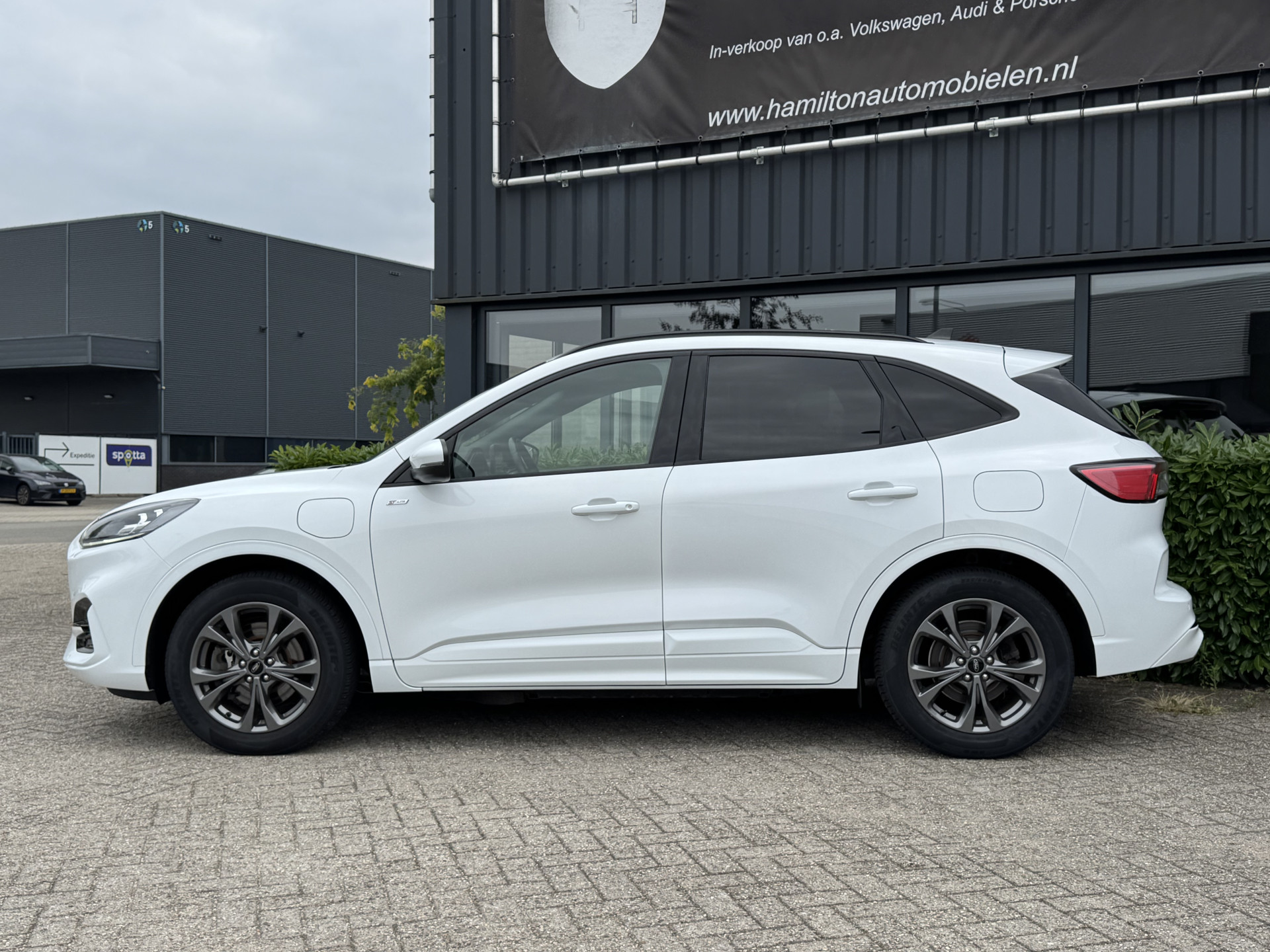 Ford Kuga 2.5 PHEV ST-Line 55452518-3.jpg | Hamilton Automobielen