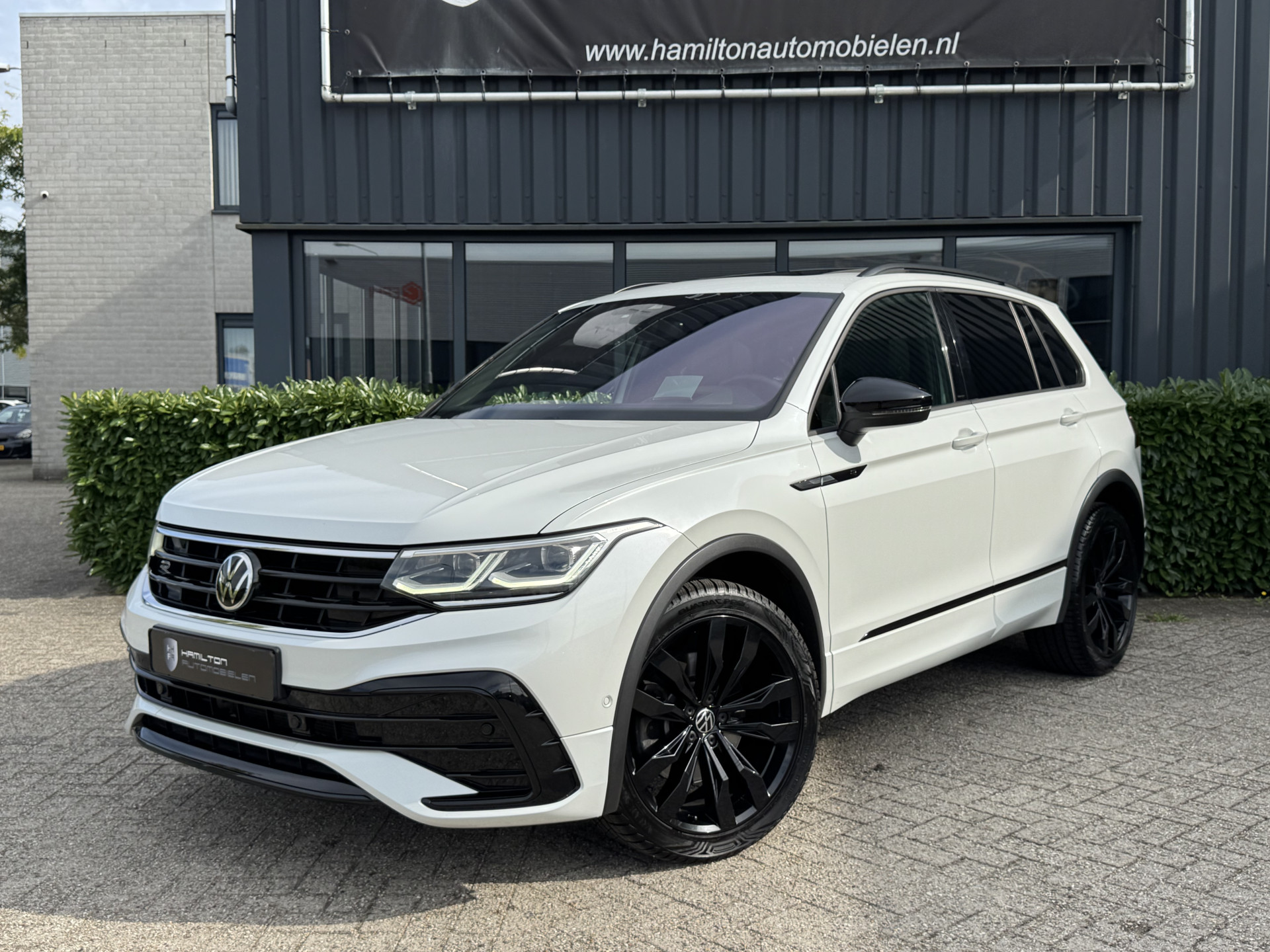 Volkswagen Tiguan 2.0 TSI 190pk 4Motion DSG / Aut. 3x R-Line 56208520-0.jpg | Hamilton Automobielen