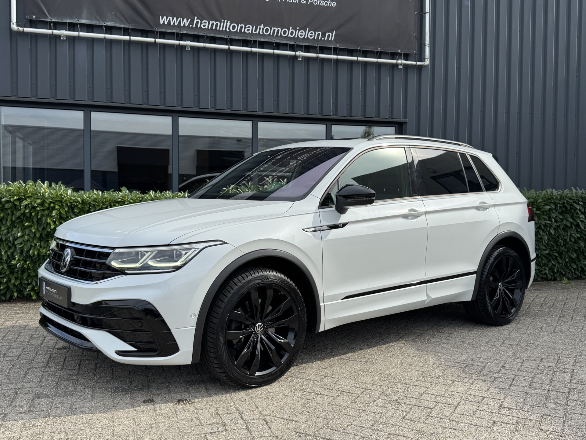 Volkswagen Tiguan 2.0 TSI 190pk 4Motion DSG / Aut. 3x R-Line 56208520-2.jpg | Hamilton Automobielen