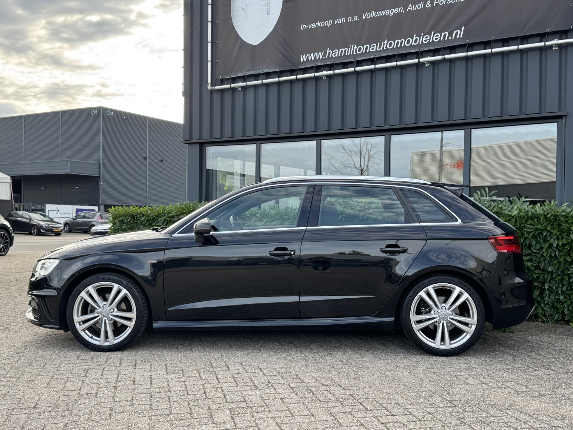 Audi A3 Sportback 1.4 TFSI 150pk CoD S-Line Attraction 56518656-3.jpg | Hamilton Automobielen