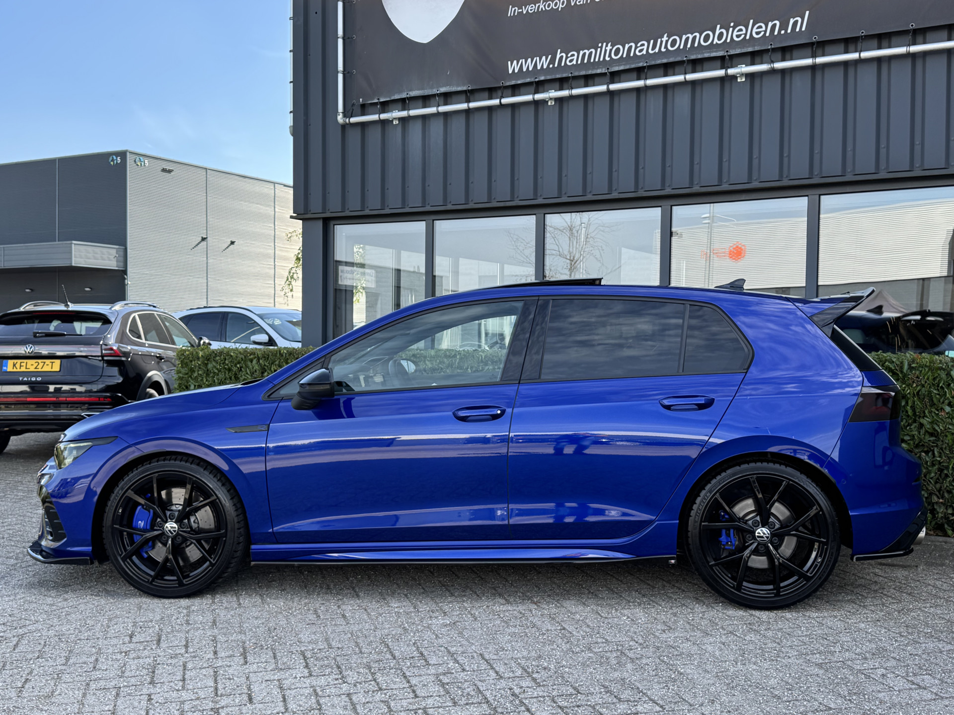 Volkswagen Golf 8 R Performance 2.0 TSI 4Motion 320pk DSG / Aut. 56908457-3.jpg | Hamilton Automobielen