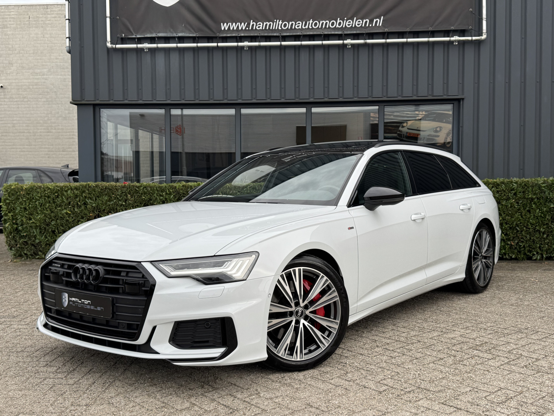 Audi A6 Avant 55 TFSI e 367pk Competition Quattro S-Line 57077234-0.jpg | Hamilton Automobielen