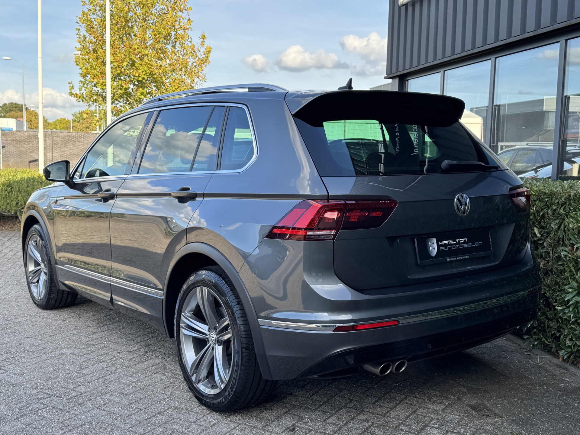 Volkswagen Tiguan 1.5 TSI 150pk DSG / Aut. R-Line 57135166-4.jpg | Hamilton Automobielen