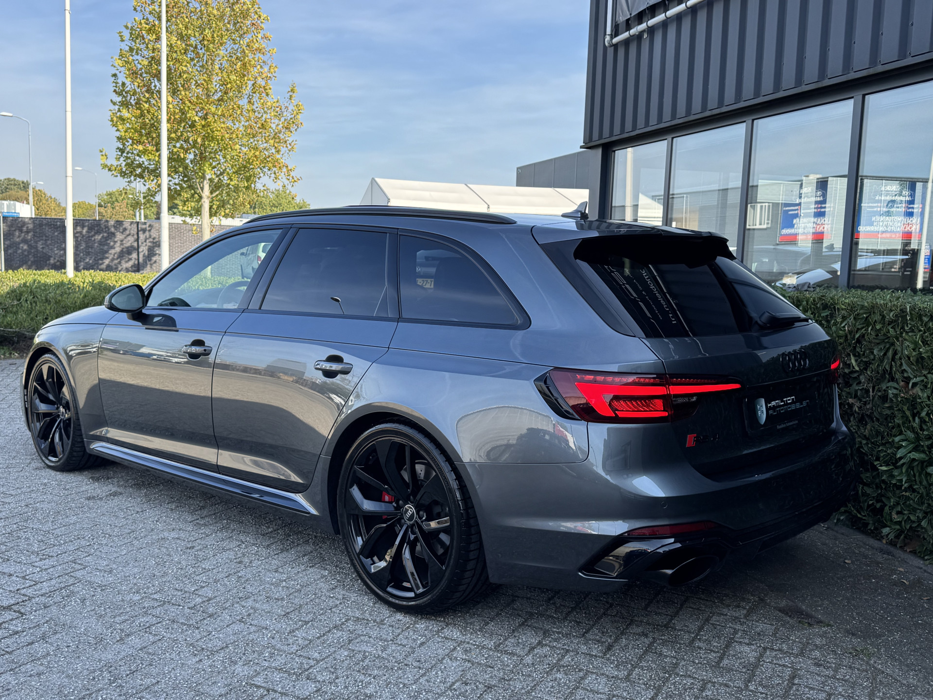 Audi RS4 Avant 2.9 V6 TFSI 451pk Quattro 57185371-4.jpg | Hamilton Automobielen