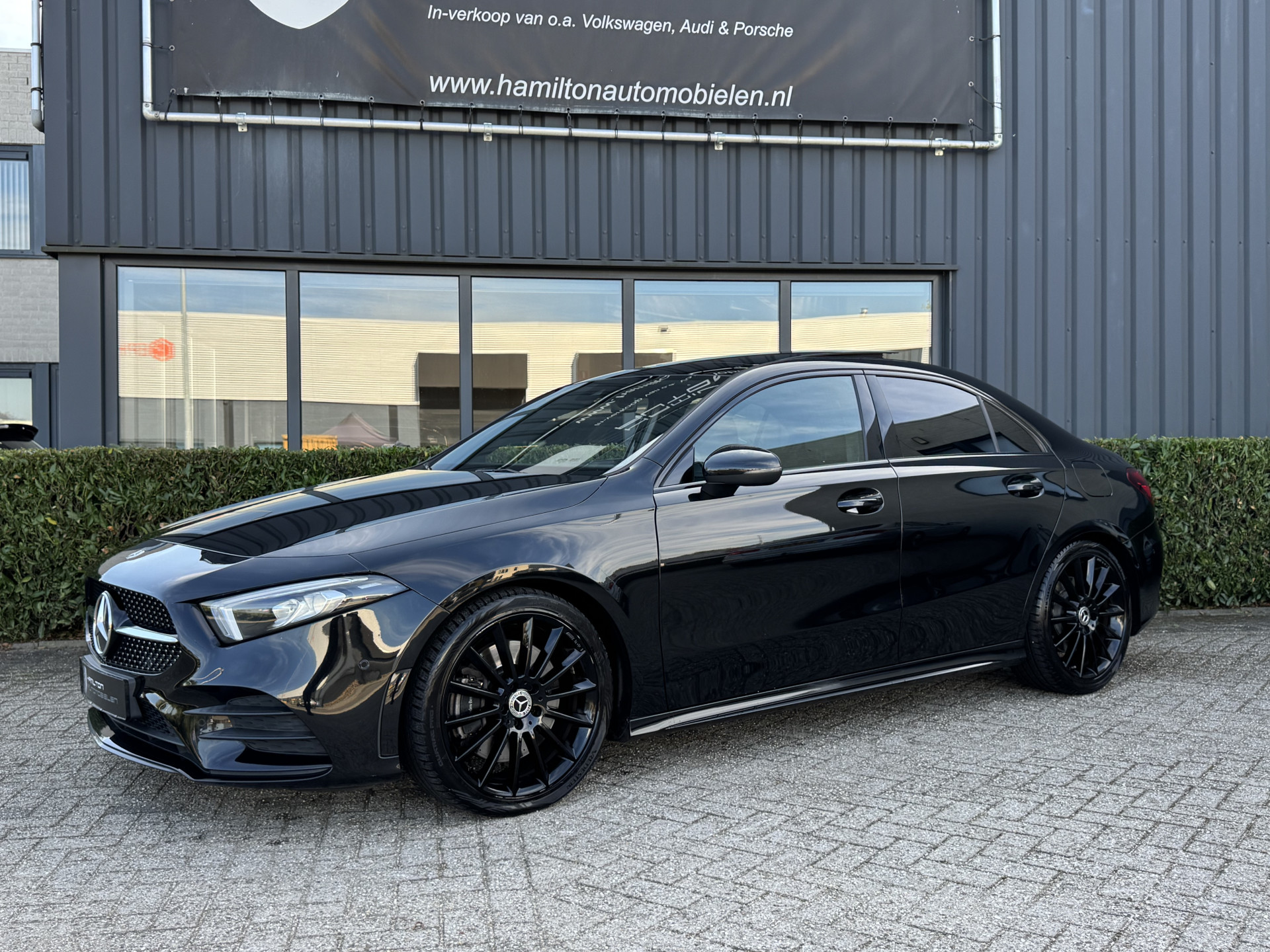 Mercedes-Benz A-Klasse A 250 AMG Limousine 225pk Aut. Premium Plus 57286737-2.jpg | Hamilton Automobielen