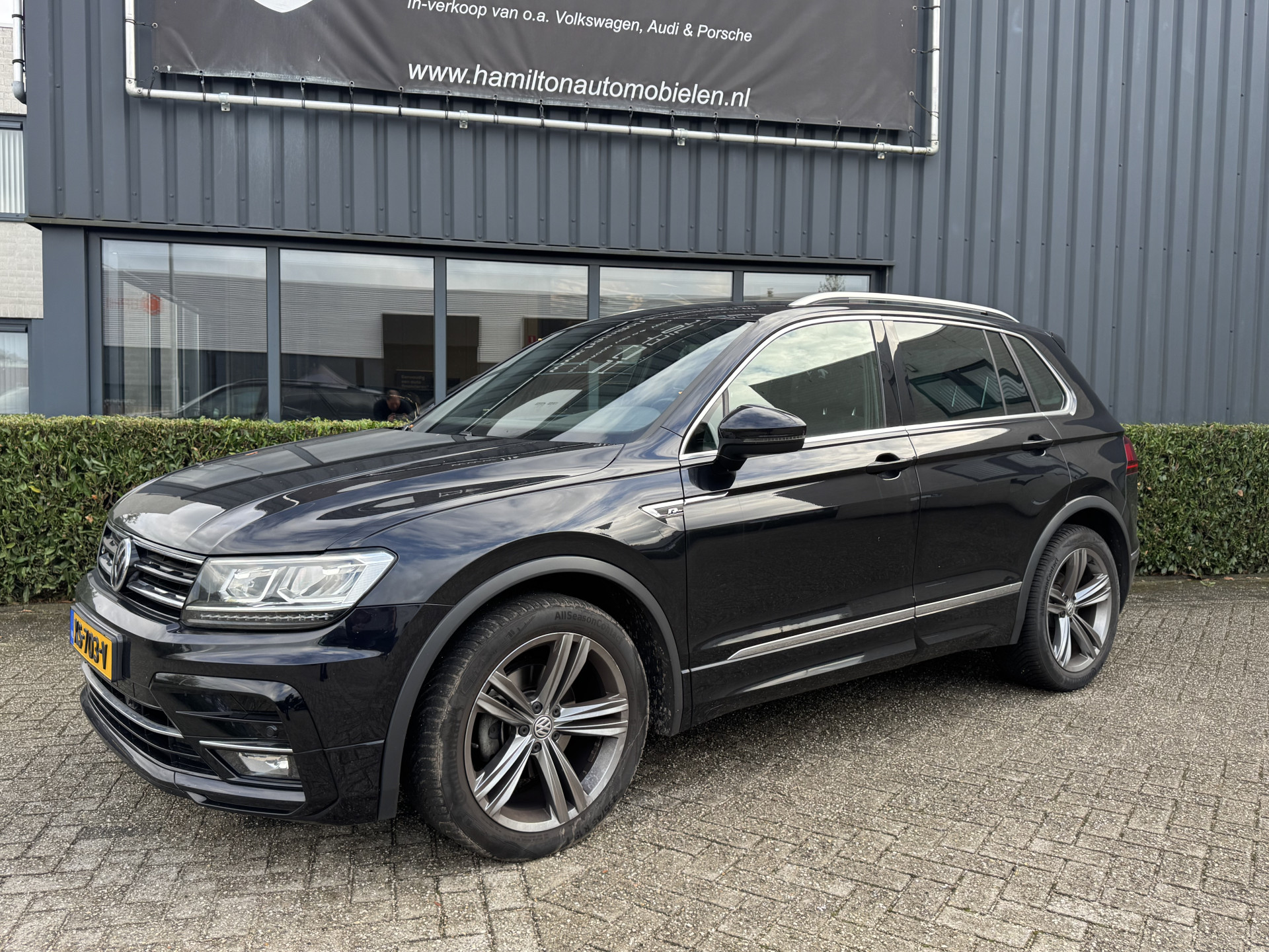 Volkswagen Tiguan 1.5 TSI 131pk R-Line Comfortline Business 57396610-2.jpg | Hamilton Automobielen