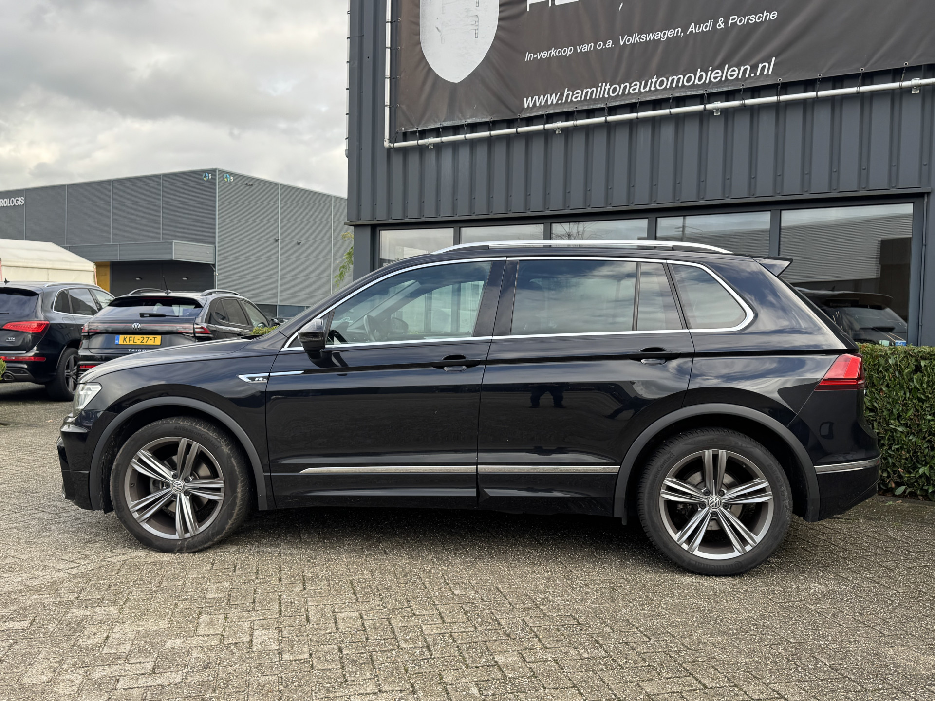 Volkswagen Tiguan 1.5 TSI 131pk R-Line Comfortline Business 57396610-3.jpg | Hamilton Automobielen