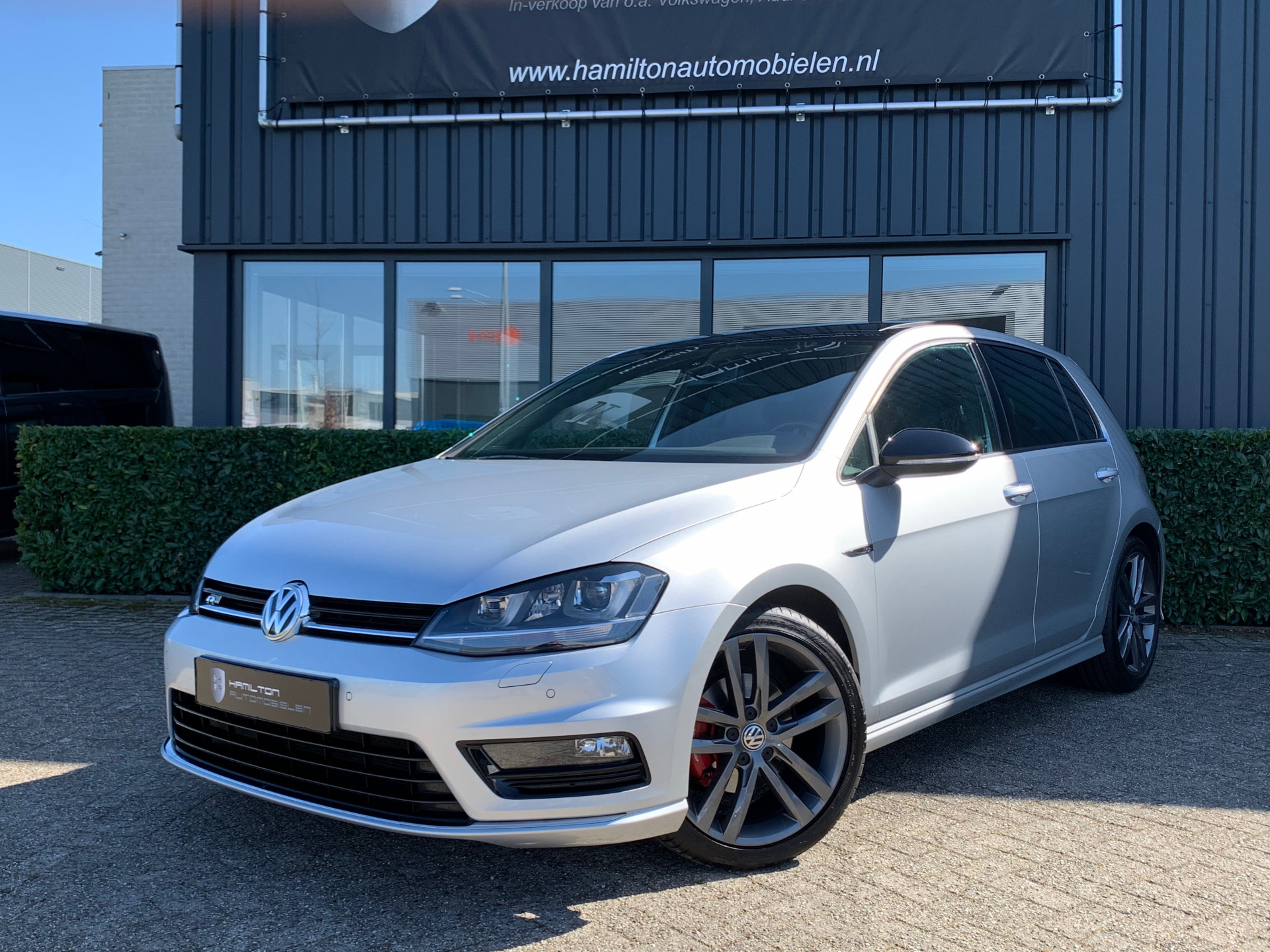 Volkswagen-Golf-7 DSG / R-Line Highline-kopen in Eindhoven